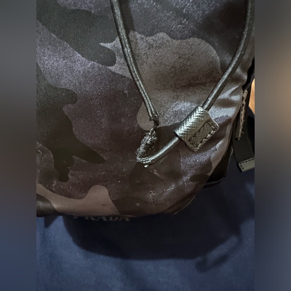 Prada Camouflage Letters Embroidery - Preowned w/ dust bag & authenticity card - Picture 8 of 12